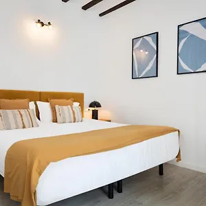  Apartment Correduria Spain