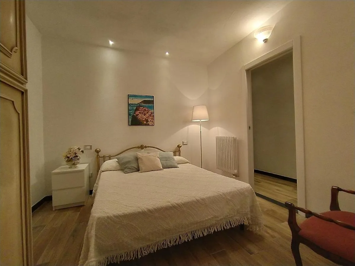 Rosanna House Apartment Vernazza Italy