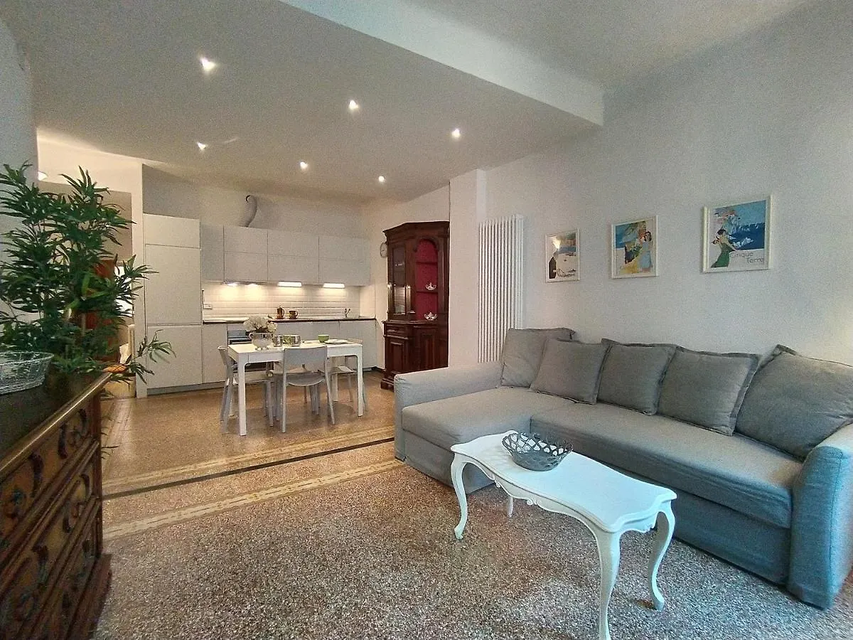 Rosanna House Apartment Vernazza